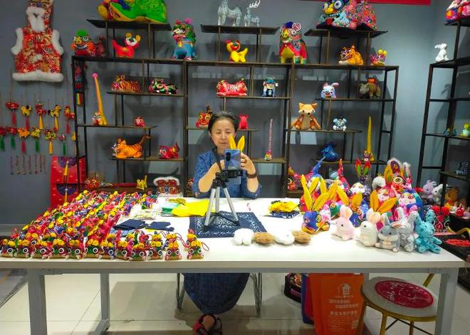 購(gòu)購(gòu)購(gòu)！巾幗好品等你來(lái)——專(zhuān)業(yè)會(huì)議及展覽服務(wù)助力女性創(chuàng)業(yè)